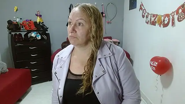 Snapshot of emperabigbootybigass chatting on 02-25-25, 12:13 emperabigbootybigass online show from 02-25-25, 12:13