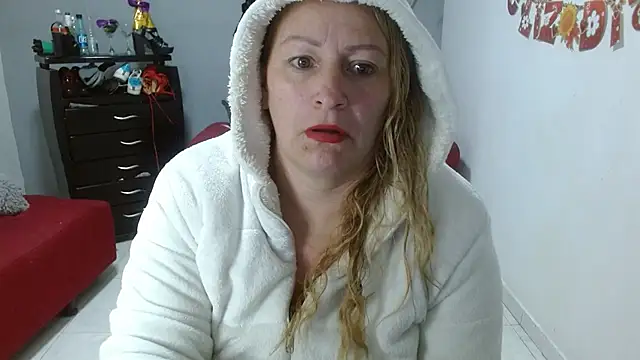 Snapshot of emperabigbootybigass chatting on 02-28-25, 12:31 emperabigbootybigass online show from 02-28-25, 12:31