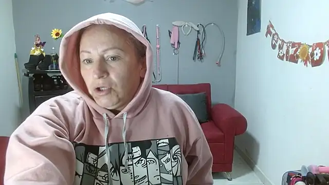 Snapshot of emperabigbootybigass chatting on 03-20-25, 12:11 emperabigbootybigass online show from 03-20-25, 12:11