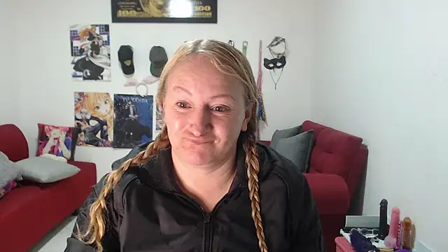 Snapshot of emperabigbootybigass chatting on 09-22-25, 12:18 emperabigbootybigass online show from 09-22-25, 12:18