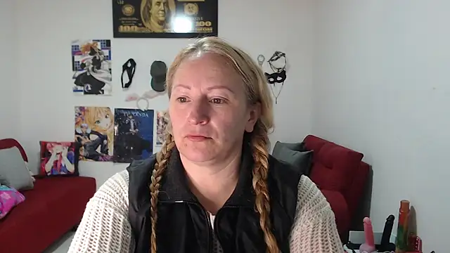 Snapshot of emperabigbootybigass chatting on 10-03-25, 12:13 emperabigbootybigass online show from 10-03-25, 12:13