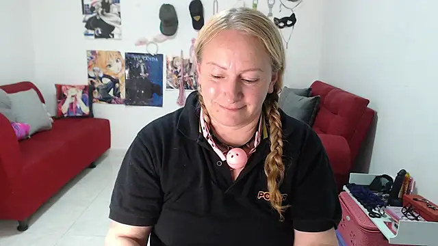 Snapshot of emperabigbootybigass chatting on 10-04-25, 12:19 emperabigbootybigass online show from 10-04-25, 12:19