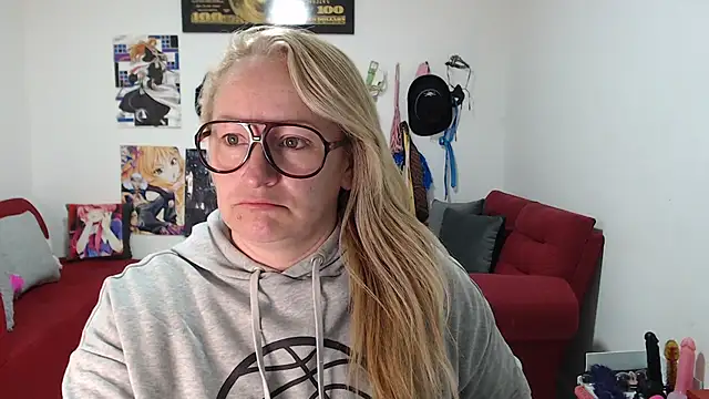 Snapshot of emperabigbootybigass chatting on 10-17-25, 12:08 emperabigbootybigass online show from 10-17-25, 12:08