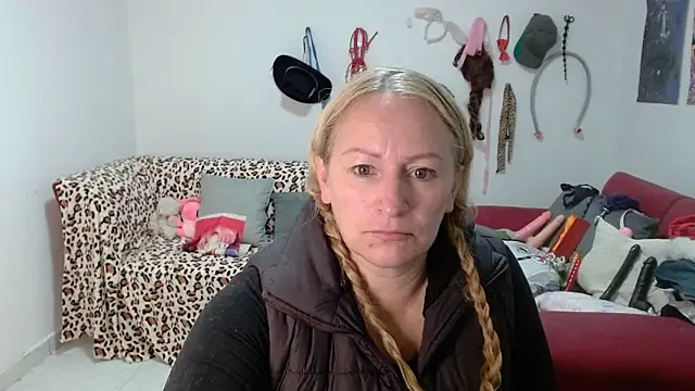 emperabigbootybigass online show from 03-18-26, 12:41