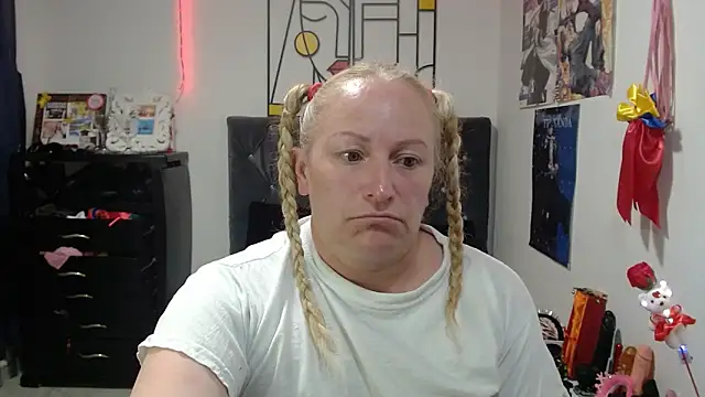 emperabigbootybigass online show from 05-11-26, 04:04
