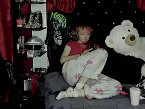Snapshot of Baby_Punk chatting on 12-06-24, 12:34 Baby Punk online show from 12-06-24, 12:34