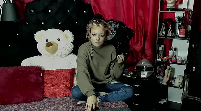 Snapshot of Baby_Punk chatting on 12-21-24, 10:40 Baby Punk online show from 12-21-24, 10:40