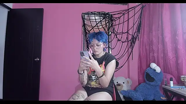 Snapshot of Baby_Punk chatting on 03-15-25, 12:36 Baby Punk online show from 03-15-25, 12:36