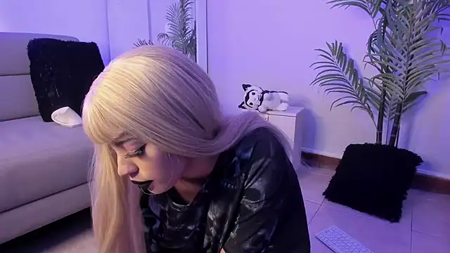 Snapshot of Manu_Velez chatting on 01-17-25, 05:41 Manu Velez online show from 01-17-25, 05:41