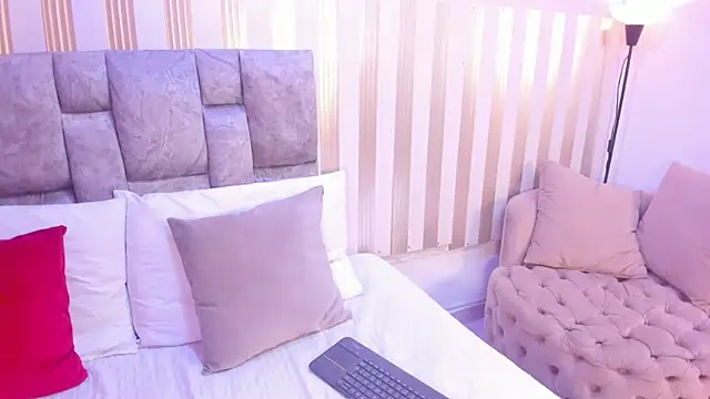 nova lane online show from 02-11-26, 08:58