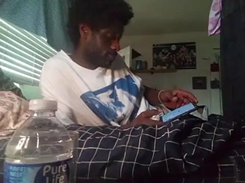 Snapshot of DevinToore chatting on 02-25-26, 07:56 DevinToore online show from 02-25-26, 07:56