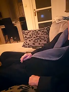 KnownObligation1 online show from 12-20-25, 04:14