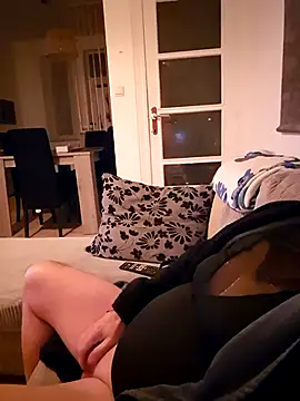 Snapshot of KnownObligation1 chatting on 02-19-26, 01:23 KnownObligation1 online show from 02-19-26, 01:23