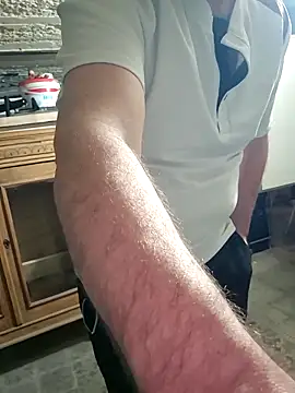 Snapshot of KnownObligation1 chatting on 02-19-26, 01:40 KnownObligation1 online show from 02-19-26, 01:40