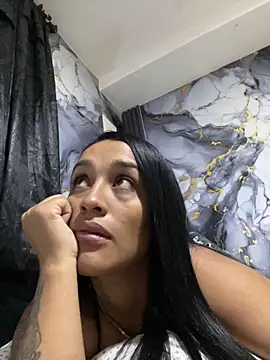 Snapshot of KatalinnaBrown chatting on 02-06-26, 10:51 KatalinnaBrown online show from 02-06-26, 10:51