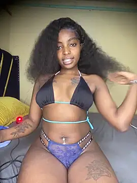 Snapshot of Sasha-smiles chatting on 12-17-25, 12:33 Sasha-smiles online show from 12-17-25, 12:33