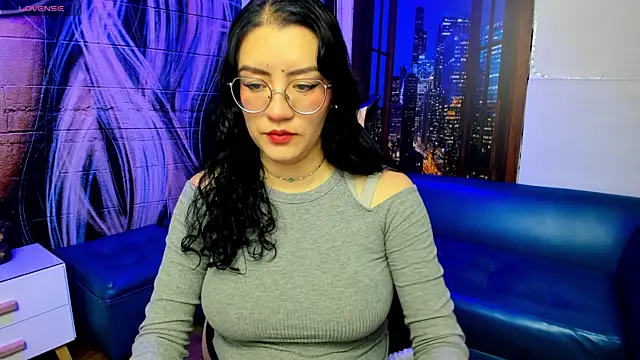 Violetaa diazz online show from 12-28-24, 09:19