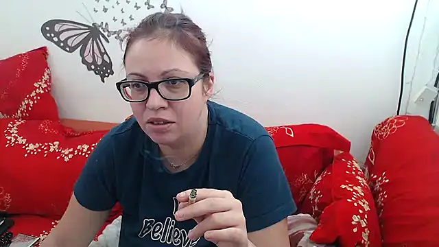 LadyHellene online show from 01-11-25, 07:28