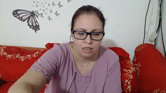 LadyHellene online show from 01-11-25, 04:36