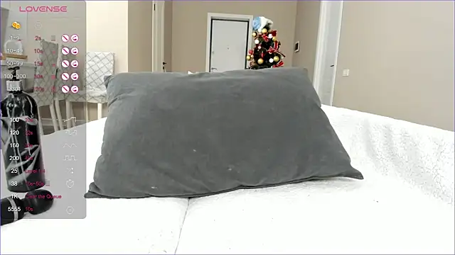 Snapshot of sailorrmoon chatting on 01-13-25, 06:16 sailorrmoon online show from 01-13-25, 06:16