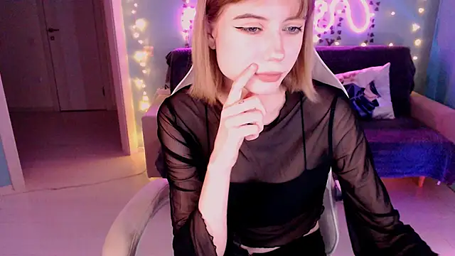 Snapshot of Sweet_Richal chatting on 10-16-25, 09:16 Sweet Richal online show from 10-16-25, 09:16