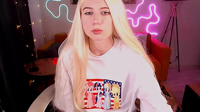 Snapshot of Sweet_Richal chatting on 11-08-25, 09:02 Sweet Richal online show from 11-08-25, 09:02