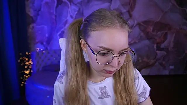 EmilySunshineS online show from 10-20-25, 06:58