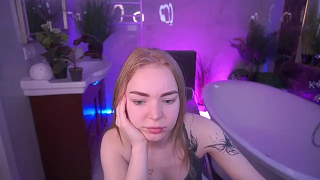EmilySunshineS online show from 05-05-26, 06:54