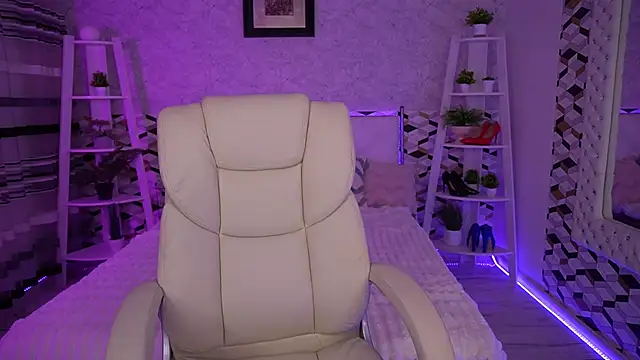 EmilySunshineS online show from 05-06-26, 06:41