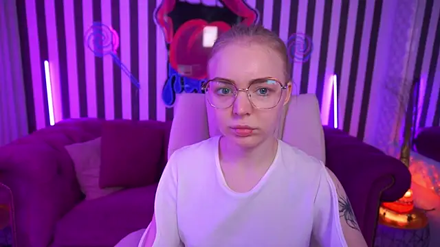 EmilySunshineS online show from 05-07-26, 12:54