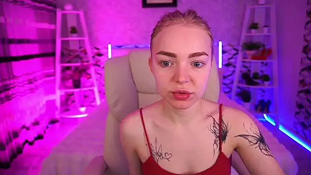 EmilySunshineS online show from 05-11-26, 06:19