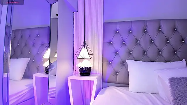 VioletthaRous online show from 06-22-26, 10:40