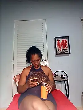 Luhma hot online show from 12-04-24, 01:03