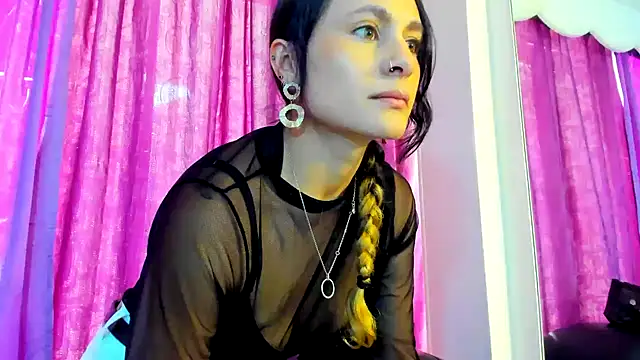 Coral Gibson online show from 02-19-25, 12:33