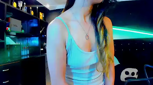 Coral Gibson online show from 03-04-25, 06:39