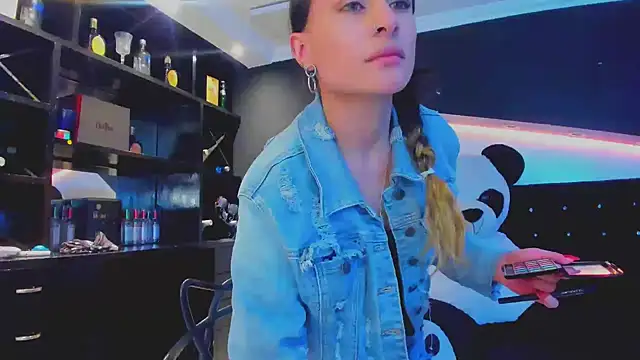 Coral Gibson online show from 03-14-25, 12:51