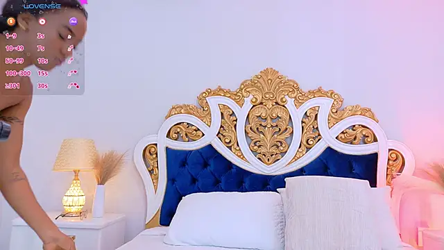 AshleyFerri online show from 10-15-25, 11:10