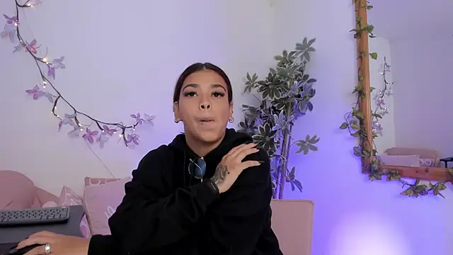 GiaFu online show from 09-30-25, 06:13