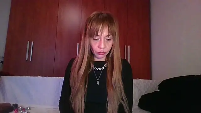 KarolinaReaper online show from 10-18-25, 02:18