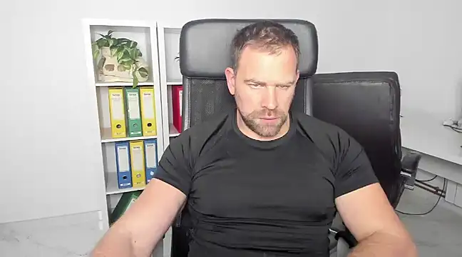 John-E-Dough online show from 01-05-25, 05:41