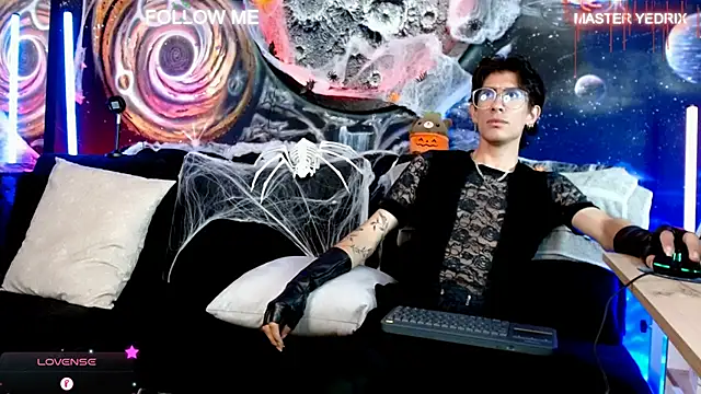 Yedrix online show from 10-24-25, 02:52