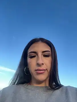 Snapshot of SashaBelle_ chatting on 11-13-25, 06:12 SashaBelle online show from 11-13-25, 06:12