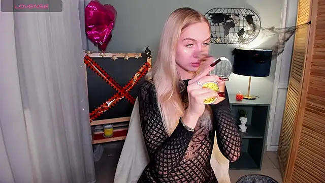 Aria69Stars online show from 10-26-25, 03:51