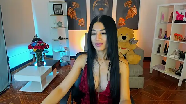 Snapshot of saralife chatting on 10-07-25, 11:40 saralife online show from 10-07-25, 11:40