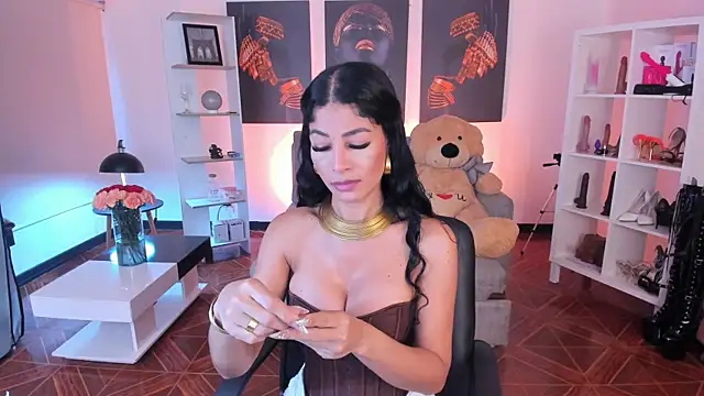 Snapshot of saralife chatting on 11-12-25, 11:10 saralife online show from 11-12-25, 11:10