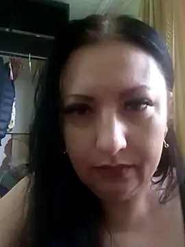 Veronica-Celie online show from 12-17-25, 06:52