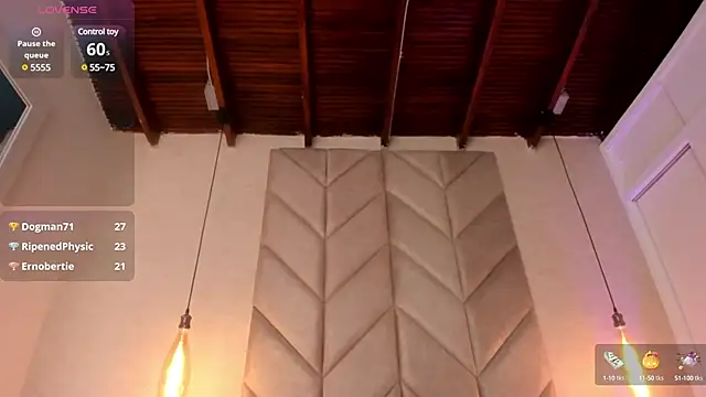 Mollymoon1 online show from 02-27-25, 09:14