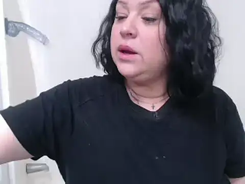 AlyssiaAmoreXO online show from 01-17-25, 04:15