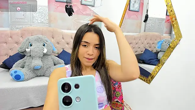 Leah Means  online show from 02-12-25, 01:06