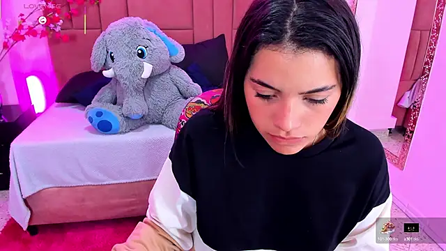 Leah Means  online show from 02-22-25, 04:30